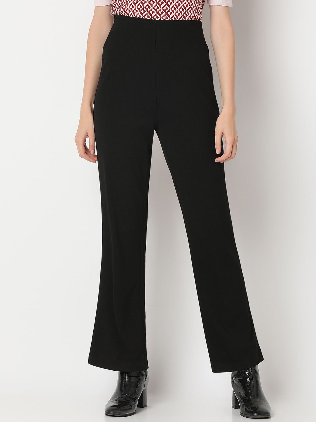 

Vero Moda Women Flared High-Rise Trousers, Black