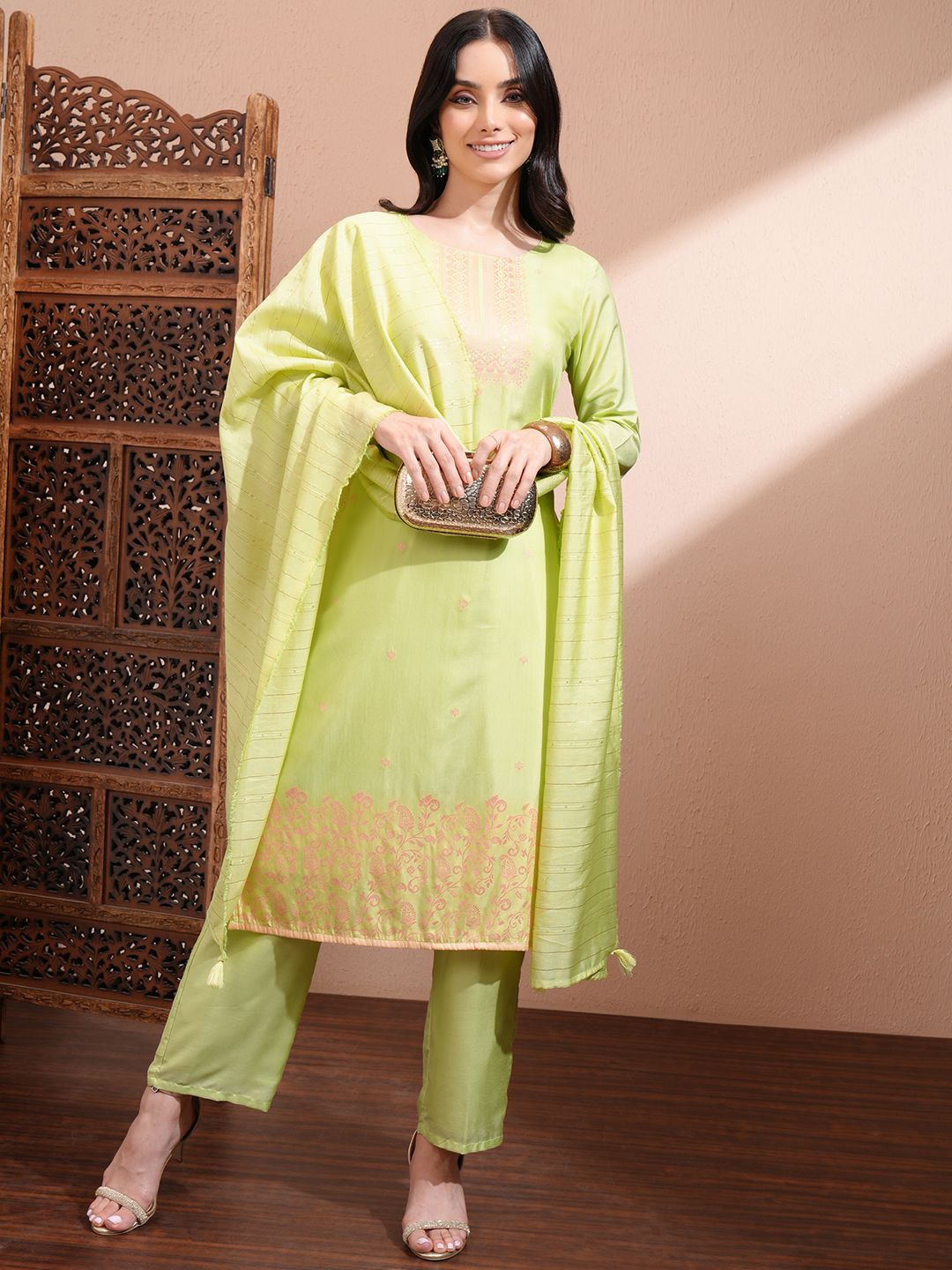 

Vishudh Women Ethnic Motifs Printed Regular Kurta with Trousers & With Dupatta, Green