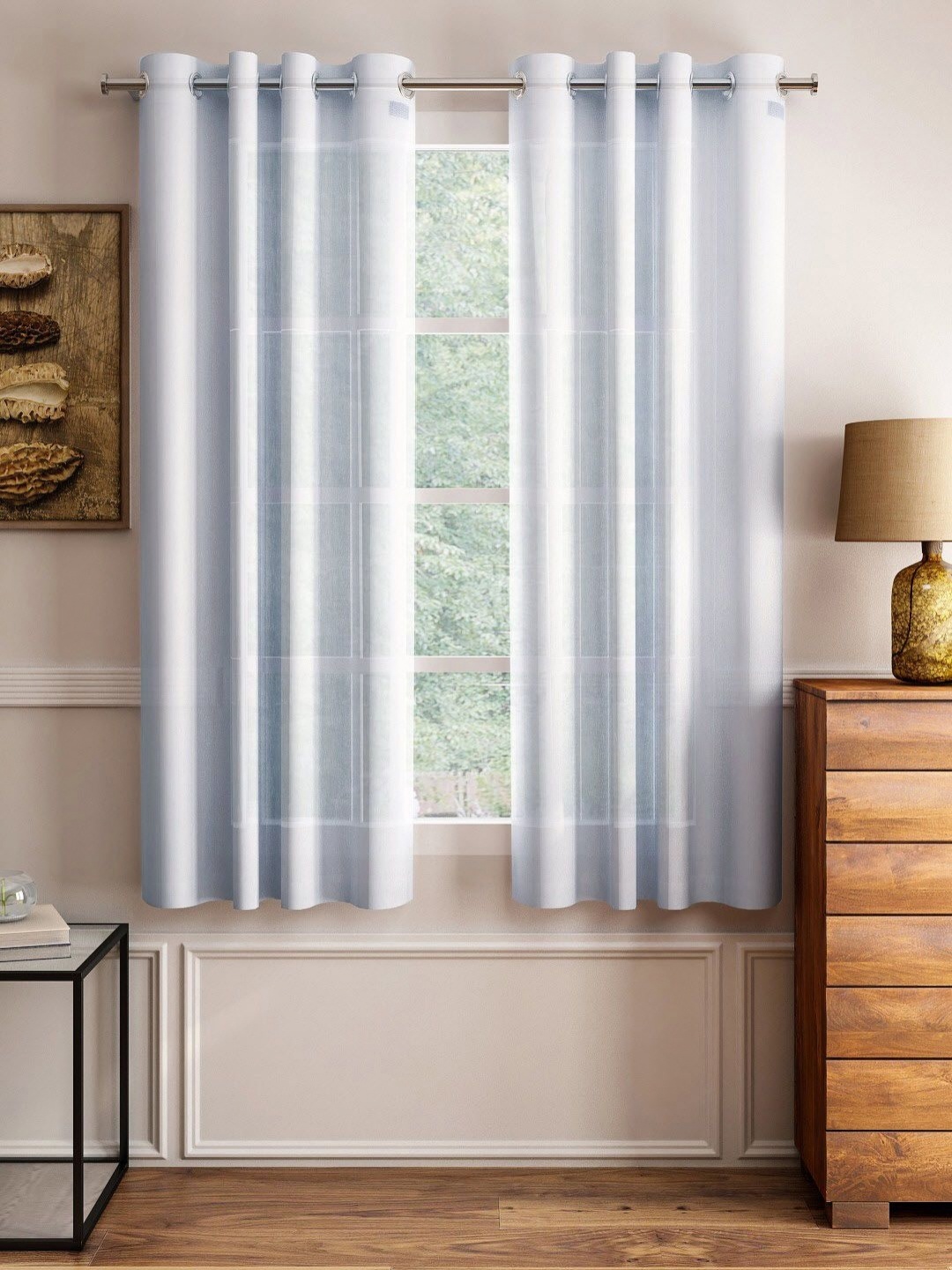

Lushomes White Sheer Window