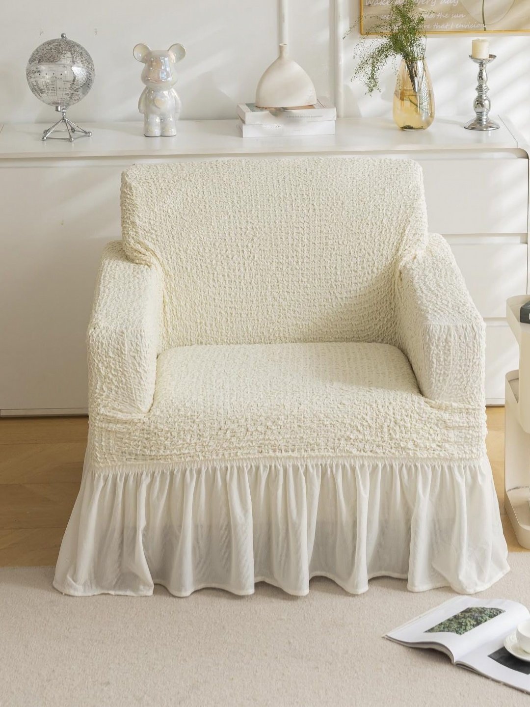 

HOUSE OF QUIRK Italian Cream-Coloured Self Design Single Seater Sofa Cover With Arms