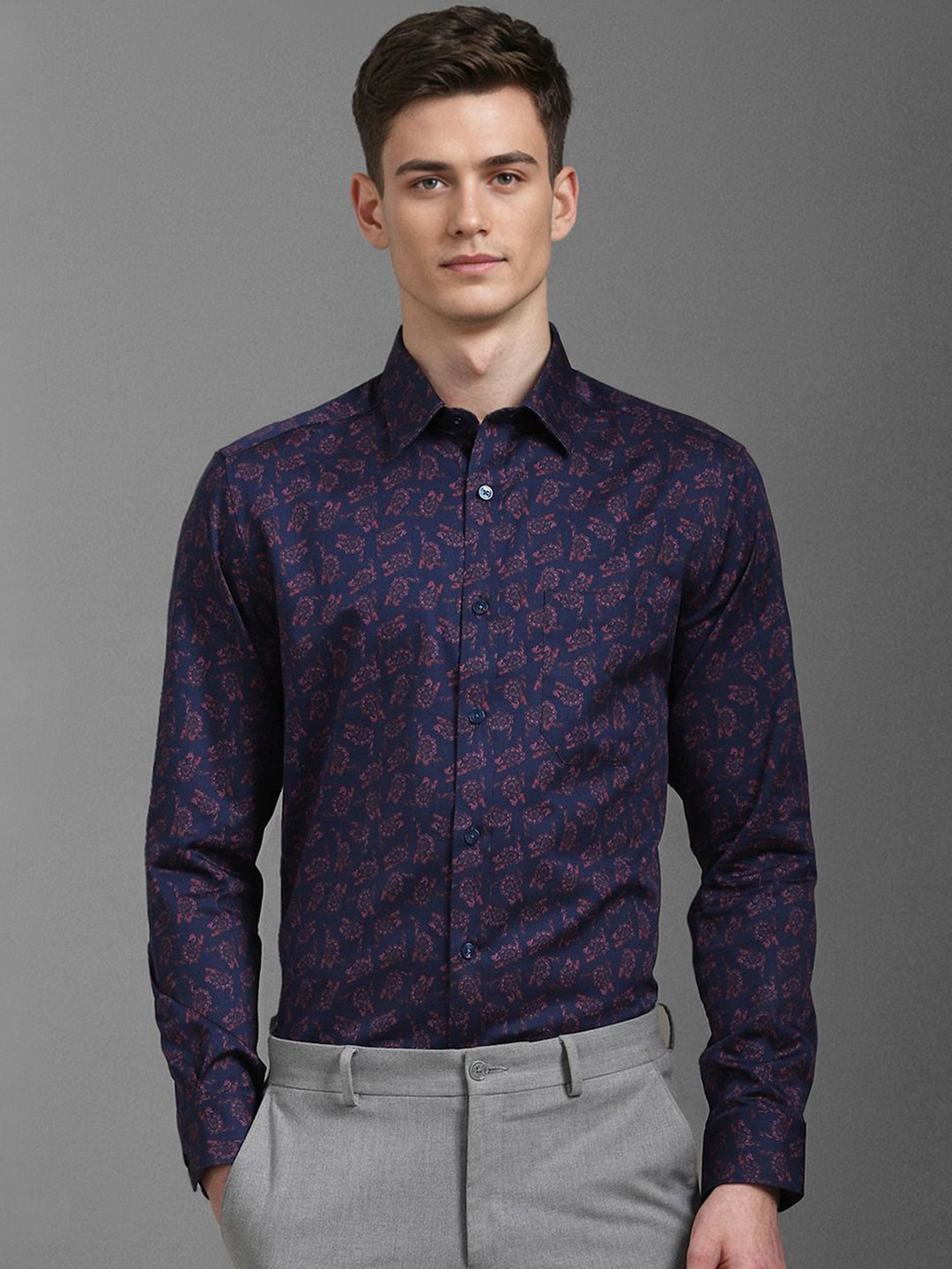 

Louis Philippe Men Classic Floral Opaque Printed Formal Shirt, Navy blue