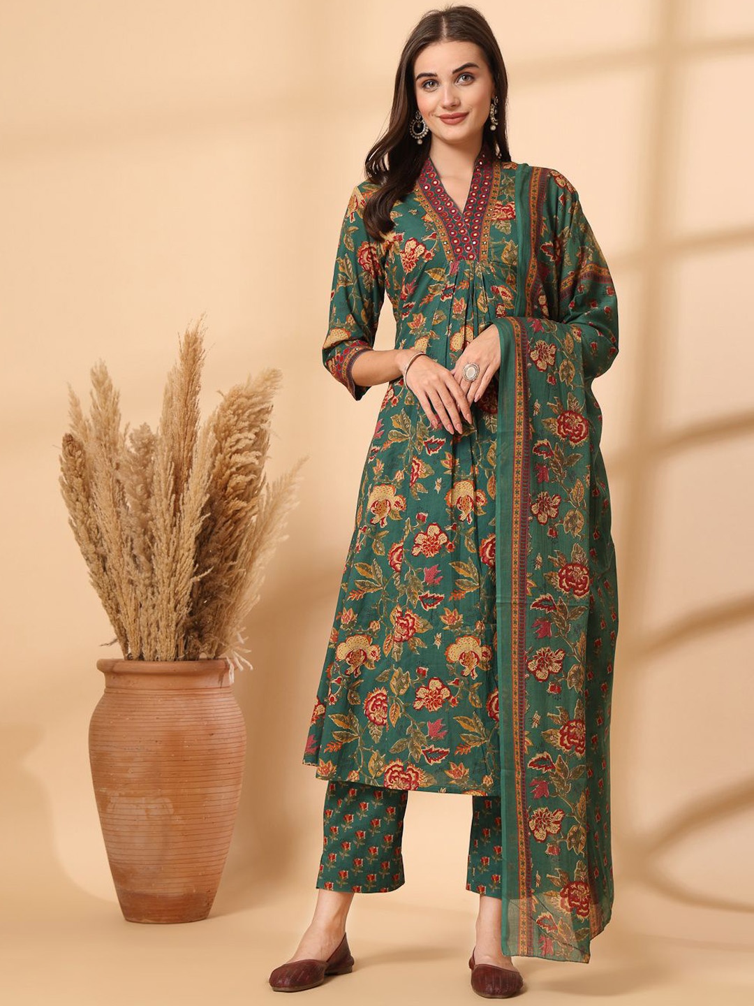 

Shangri LA MS Designs Women Floral Printed Empire Mirror Work Pure Cotton Kurta with Trousers & With Dupatta, Green