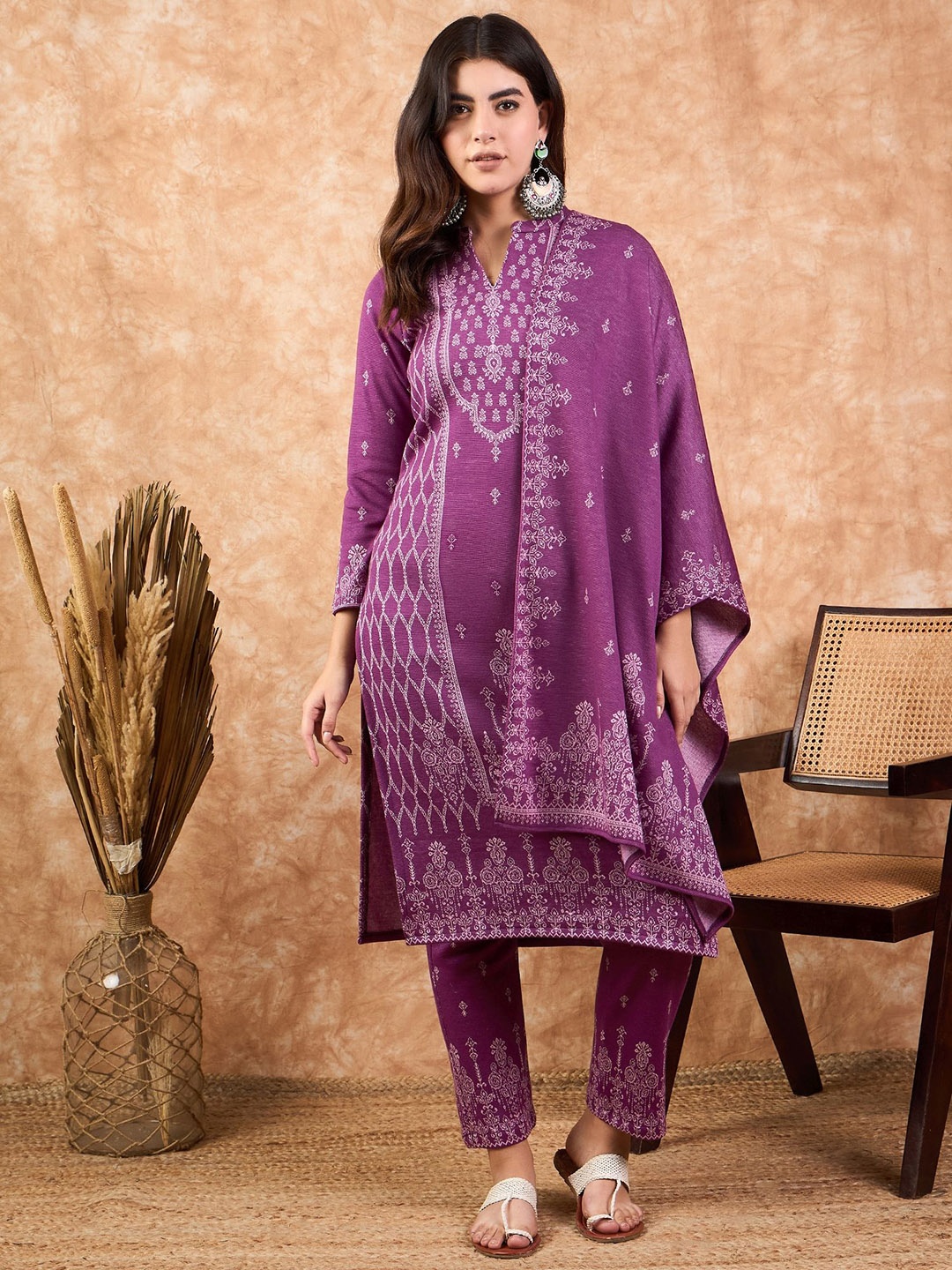 

SAHASIKA Women Ethnic Motifs Regular Kurta with Trousers & With Dupatta, Purple