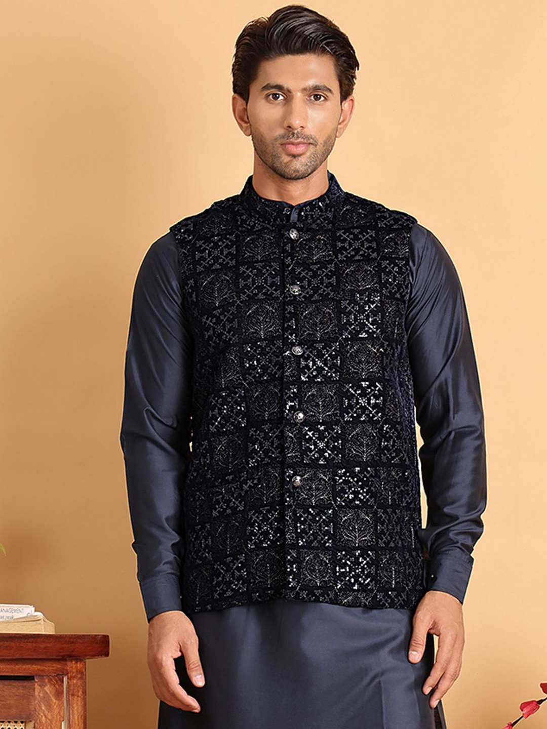 

Jompers Men Embroidered Velvet Nehru Jacket, Navy blue