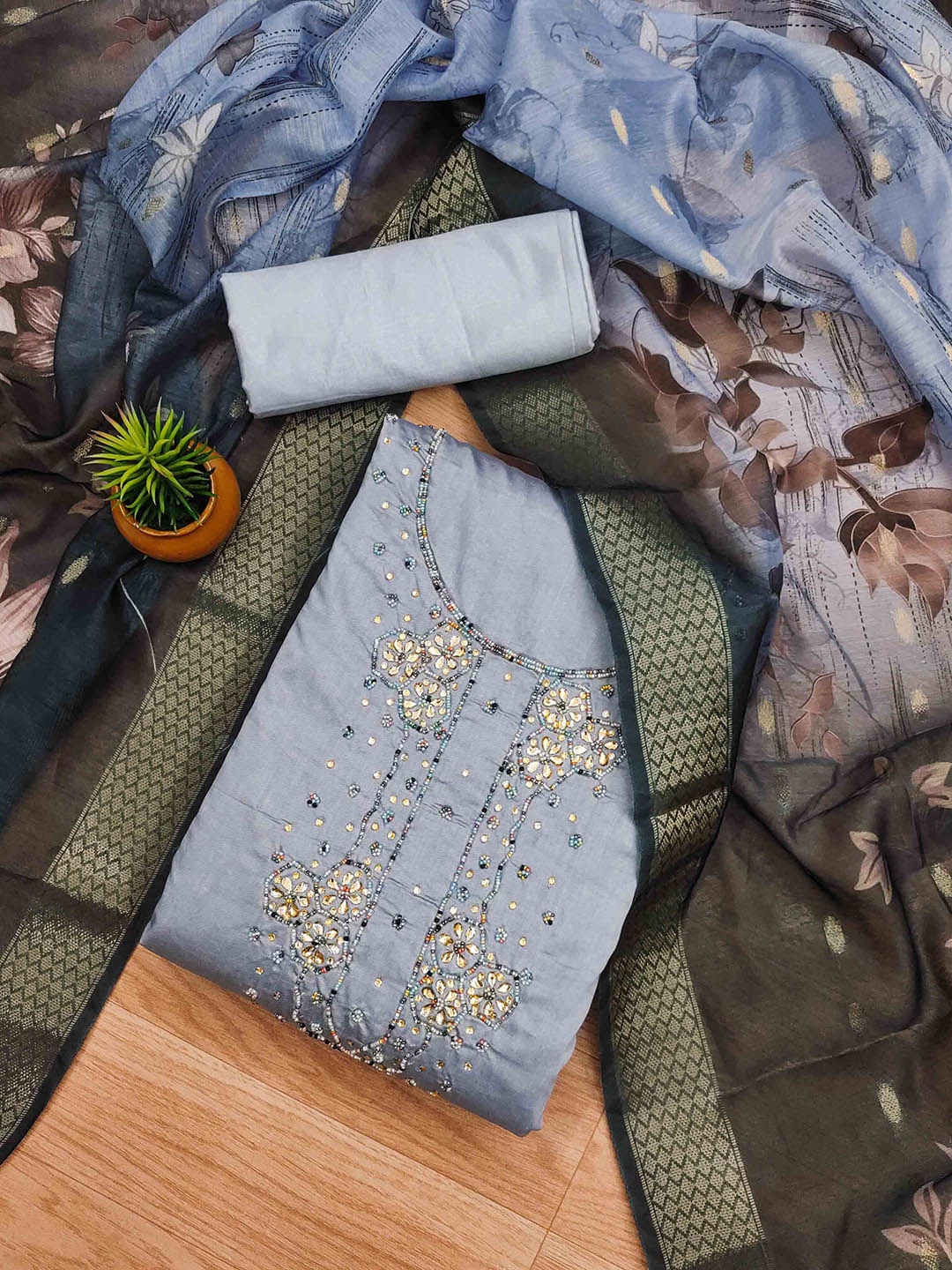 

KIMISHA Embellished Unstitched Dress Material, Grey