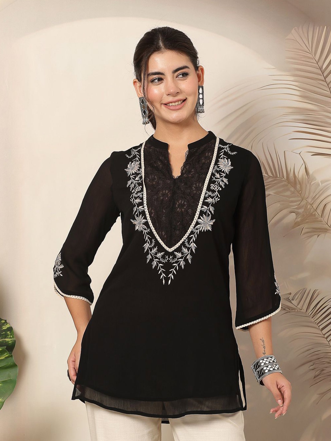 

Nayam By Lakshita Women Floral Embroidered Thread Work Kurti, Black