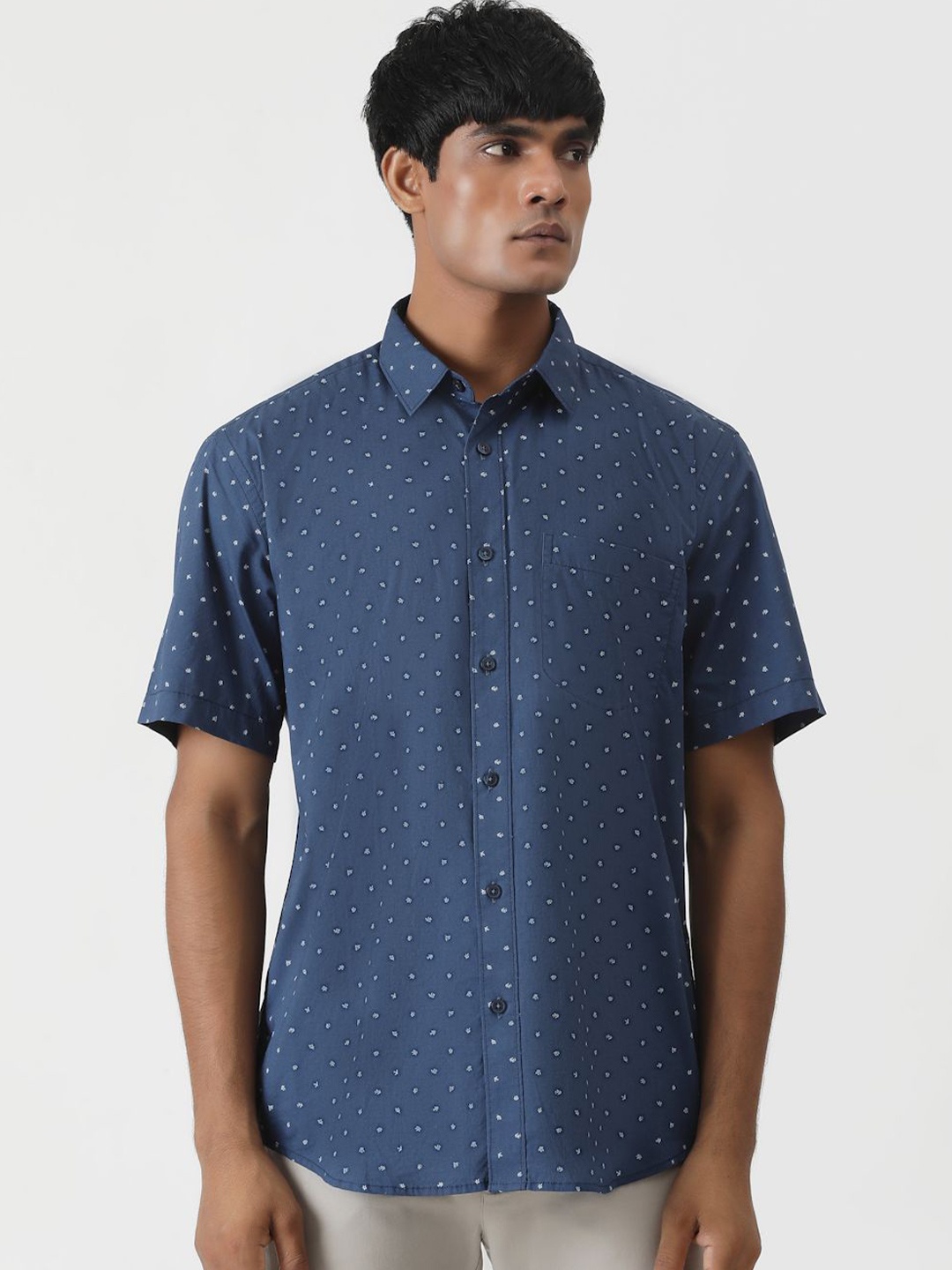 

Greenfibre Men Opaque Printed Casual Shirt, Navy blue