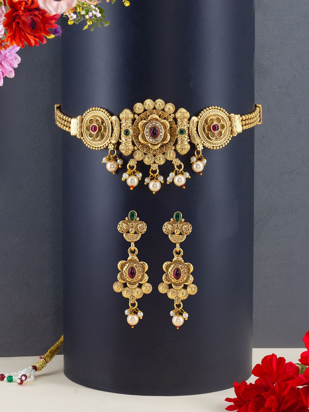 

PRIVIU Gold-Plated Kundan-Studded Necklace and Earrings