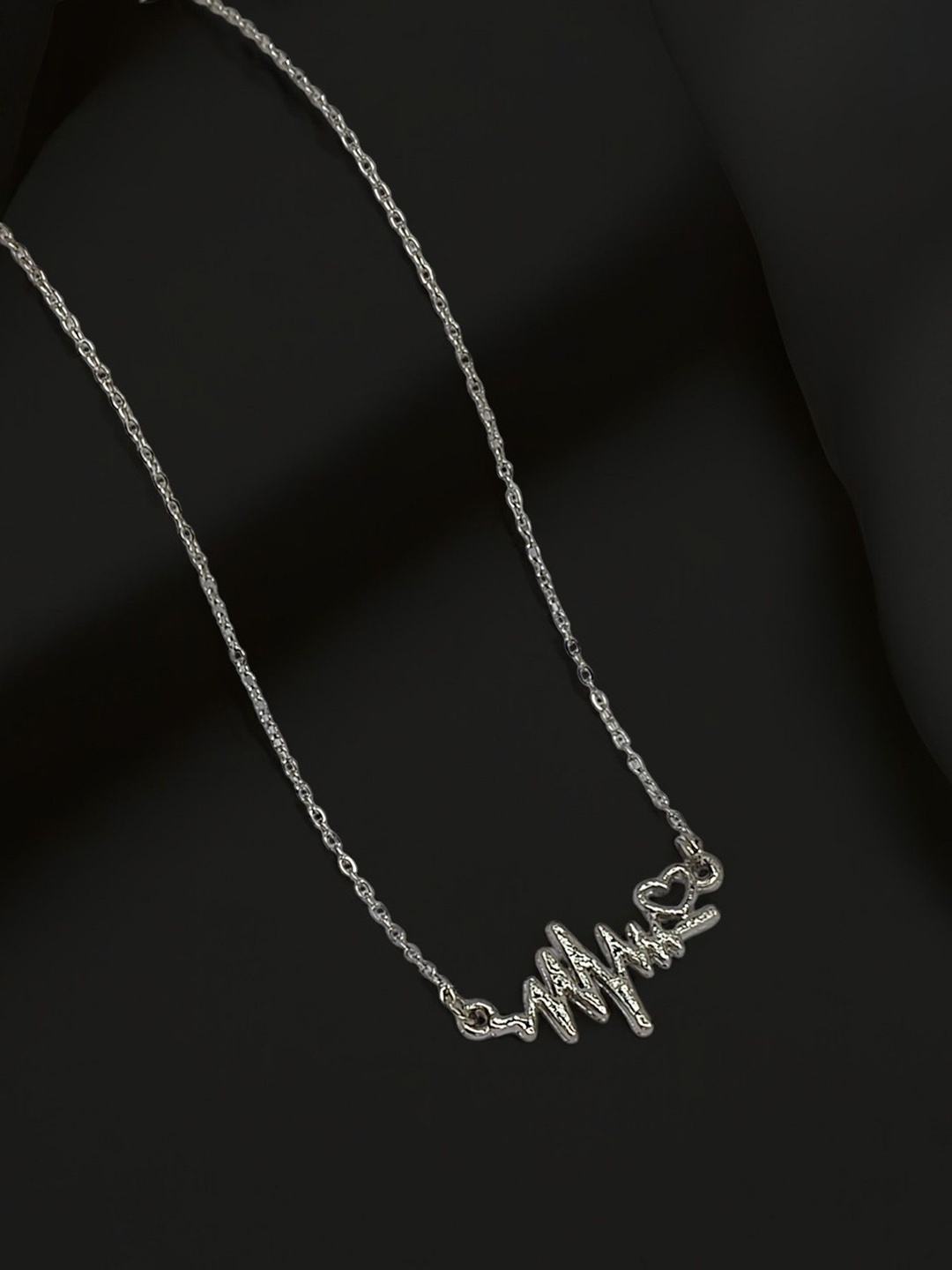 

FEMMIBELLA Silver-Plated Necklace And Chains