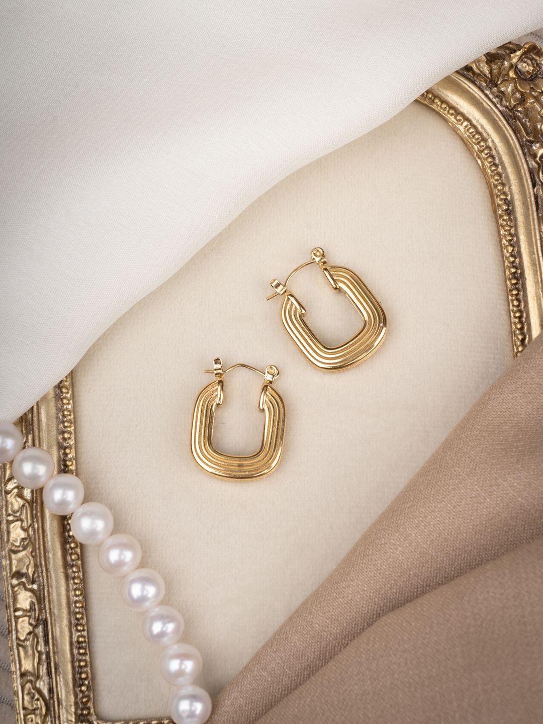 

The Cacti Store Contemporary Hoop Earrings, Gold
