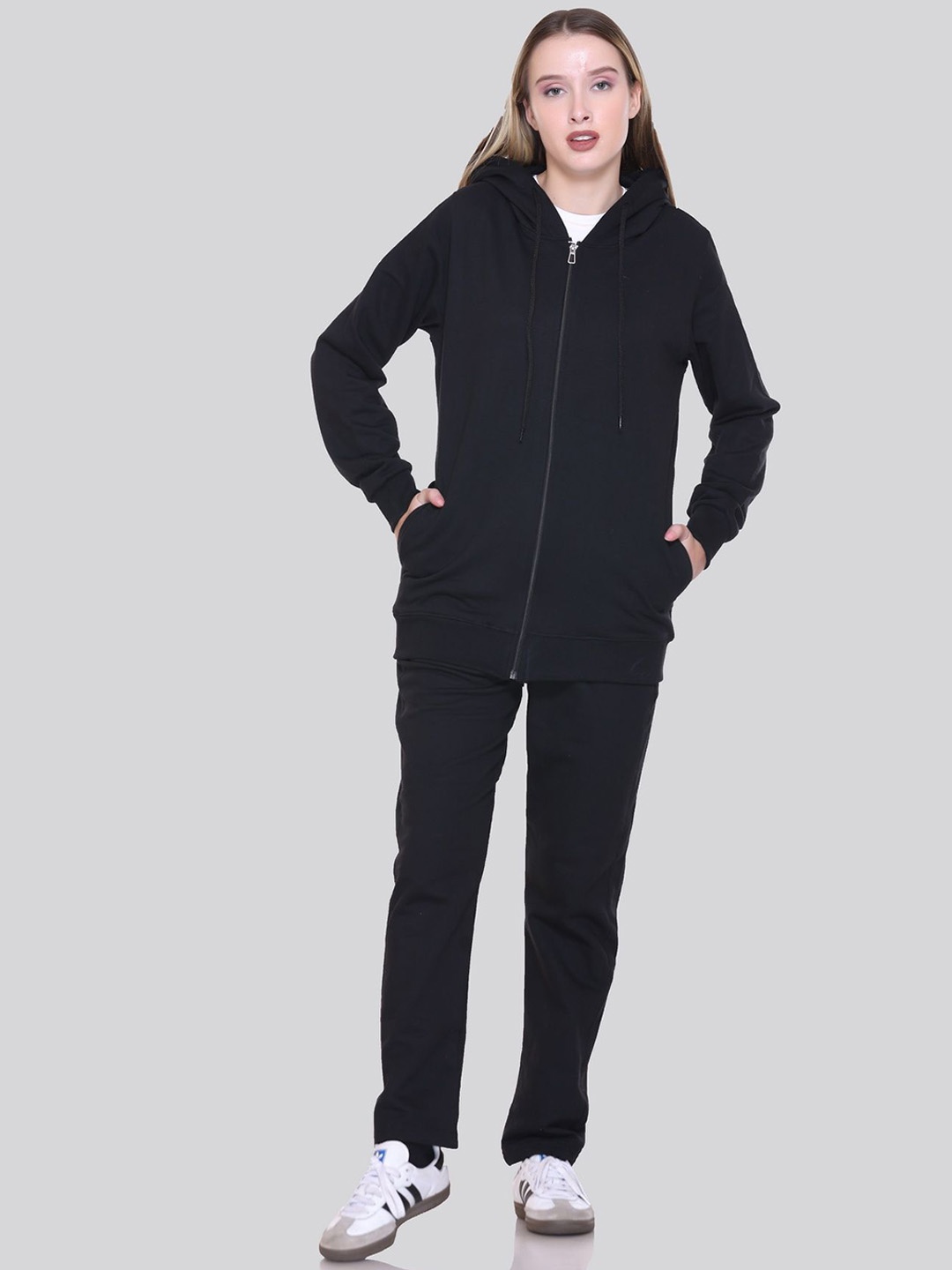 

ELPIDA Women Hooded Long Sleeves Mid Rise Tracksuit, Black