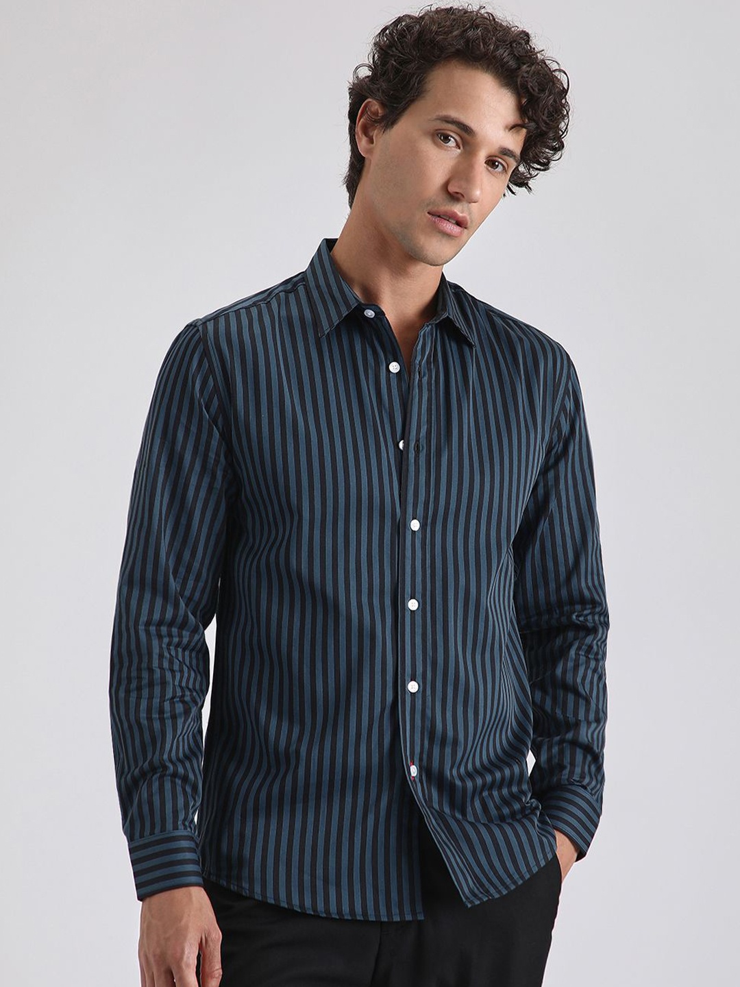 

Banana Club Men Classic Slim Fit Opaque Striped Casual Shirt, Blue