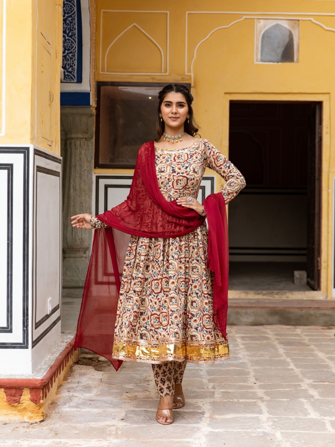 

ASHEERA Women Ethnic Motifs Printed Regular Gotta Patti Pure Cotton Kurta with Trousers & With Dupatta, Brown