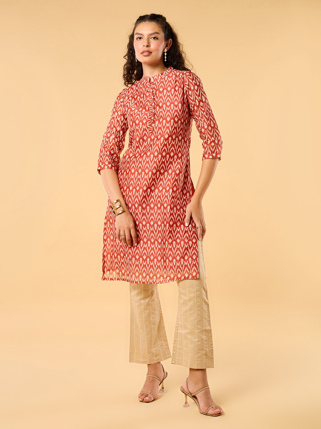 

Saaki Women Geometric Printed Keyhole Neck Chanderi Silk Kurta, Rust