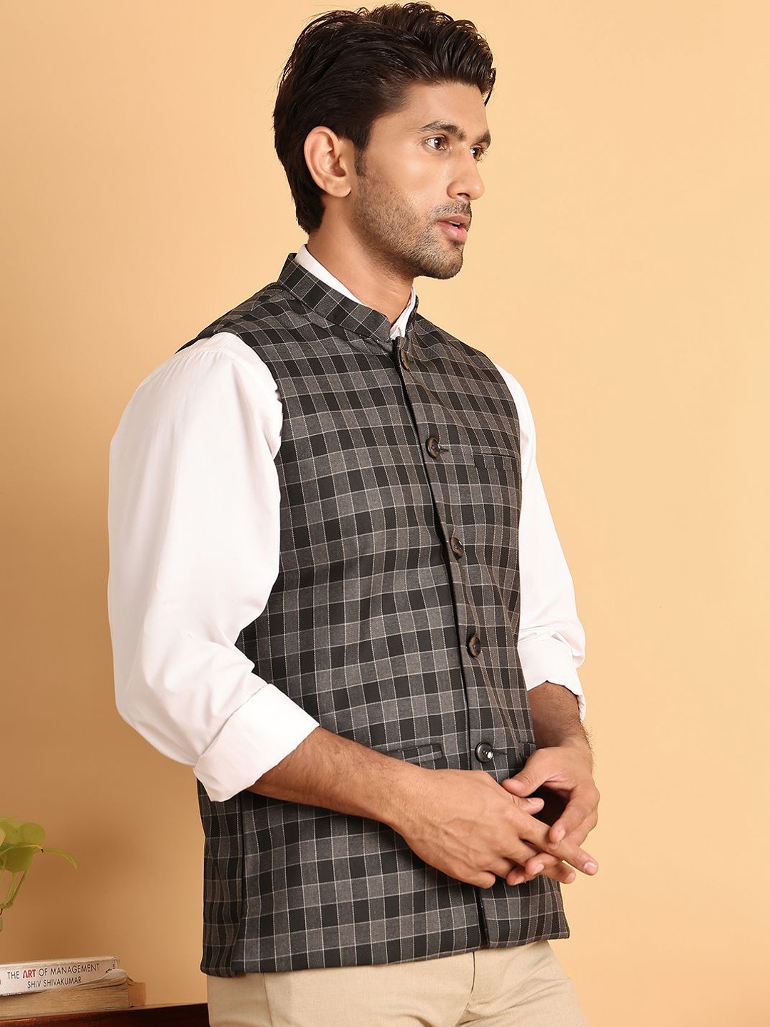 

Jompers Men Checked Pure Cotton Woven Nehru Jacket, Grey