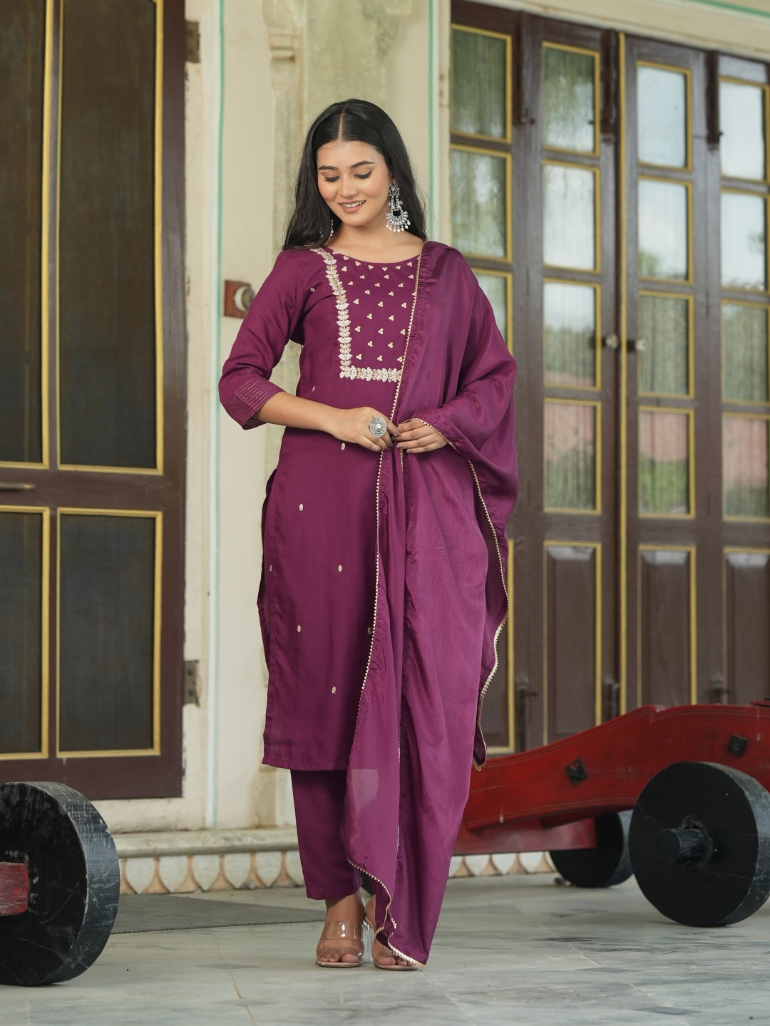 

Navlik Women Floral Embroidered Regular Kurta with Trousers & With Dupatta, Purple