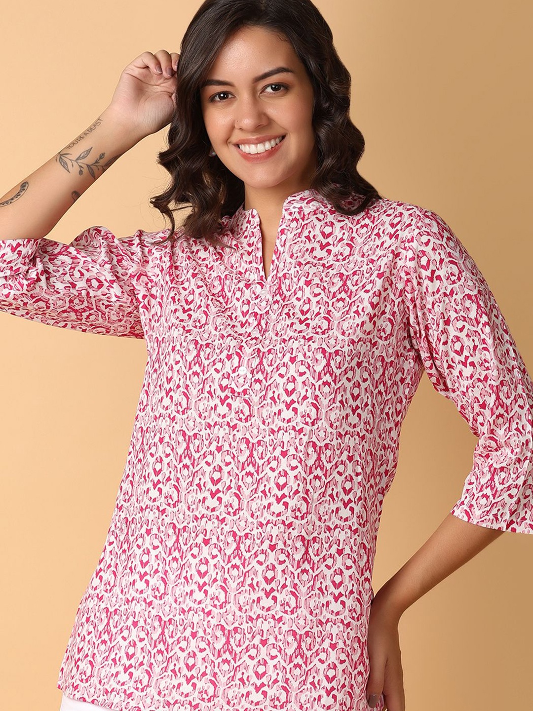 

V-Mart Women Abstract Printed Mandarin Collar Top, Pink