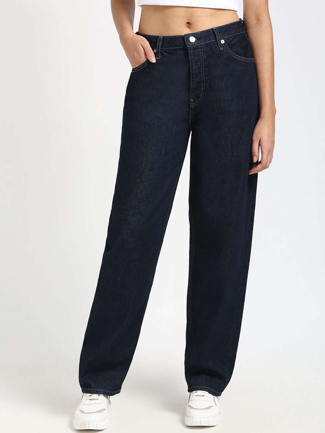 

Calvin Klein Jeans Fashion Women Cotton Slim Fit Clean look Casual Jeans, Blue