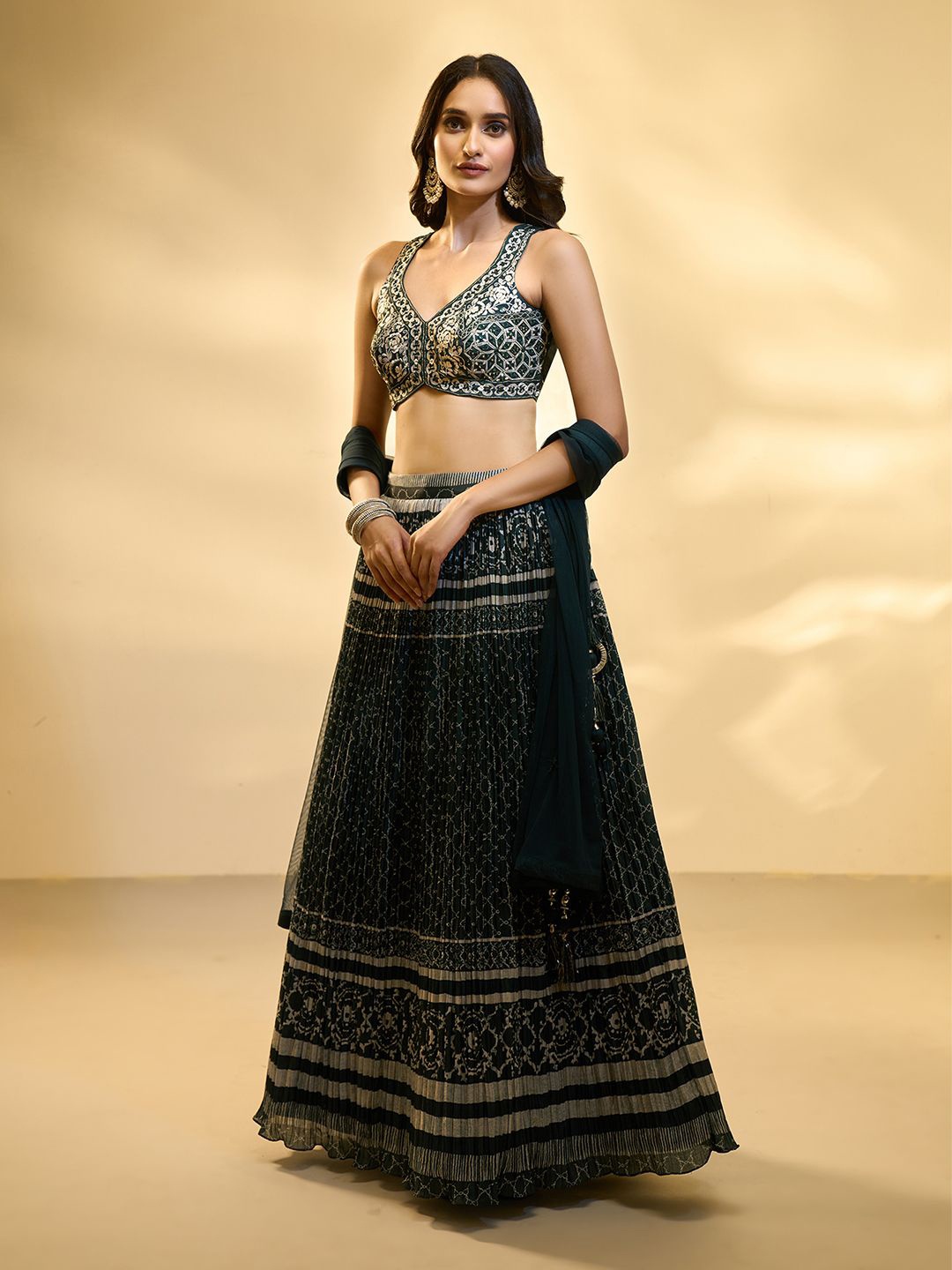 

Alaya Advani Embroidered Ready to Wear Lehenga & Blouse With Dupatta, Green