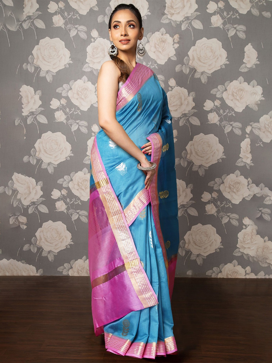 

Unnati Silks Floral Handloom Uppada Saree, Blue