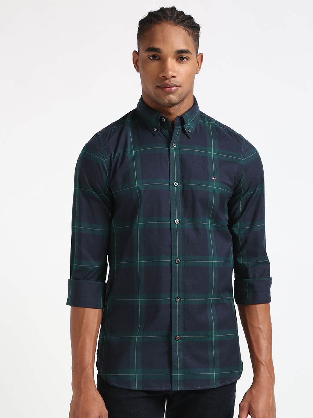 

Tommy Hilfiger Men Slim Fit Tartan Checks Opaque Checked Casual Shirt, Blue