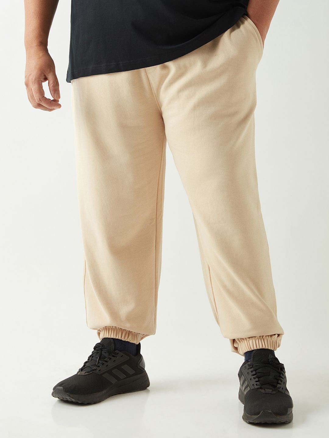 

Bewakoof Heavy Duty Men Cotton Relaxed-Fit Mid-Rise Joggers, Beige