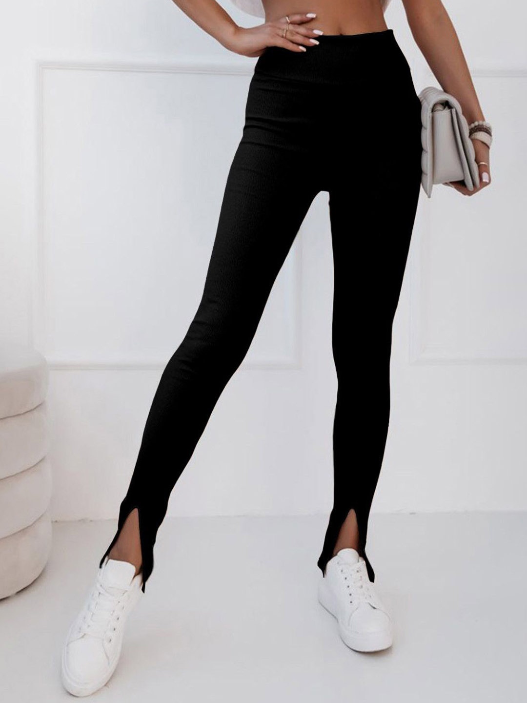 

StyleCast Women Mid-Rise Ankle-Length Leggings, Black