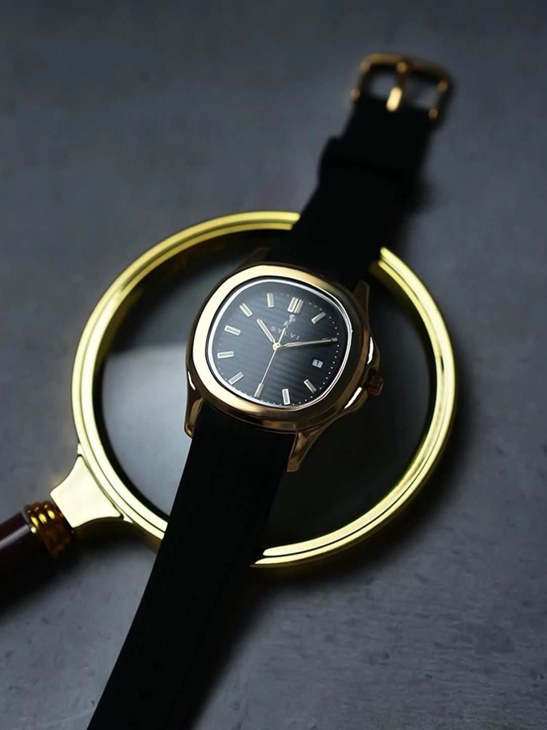 

Sylvi Men Patterned Dial Analogue Watch NIC-BLK-Gold-BLK, Black