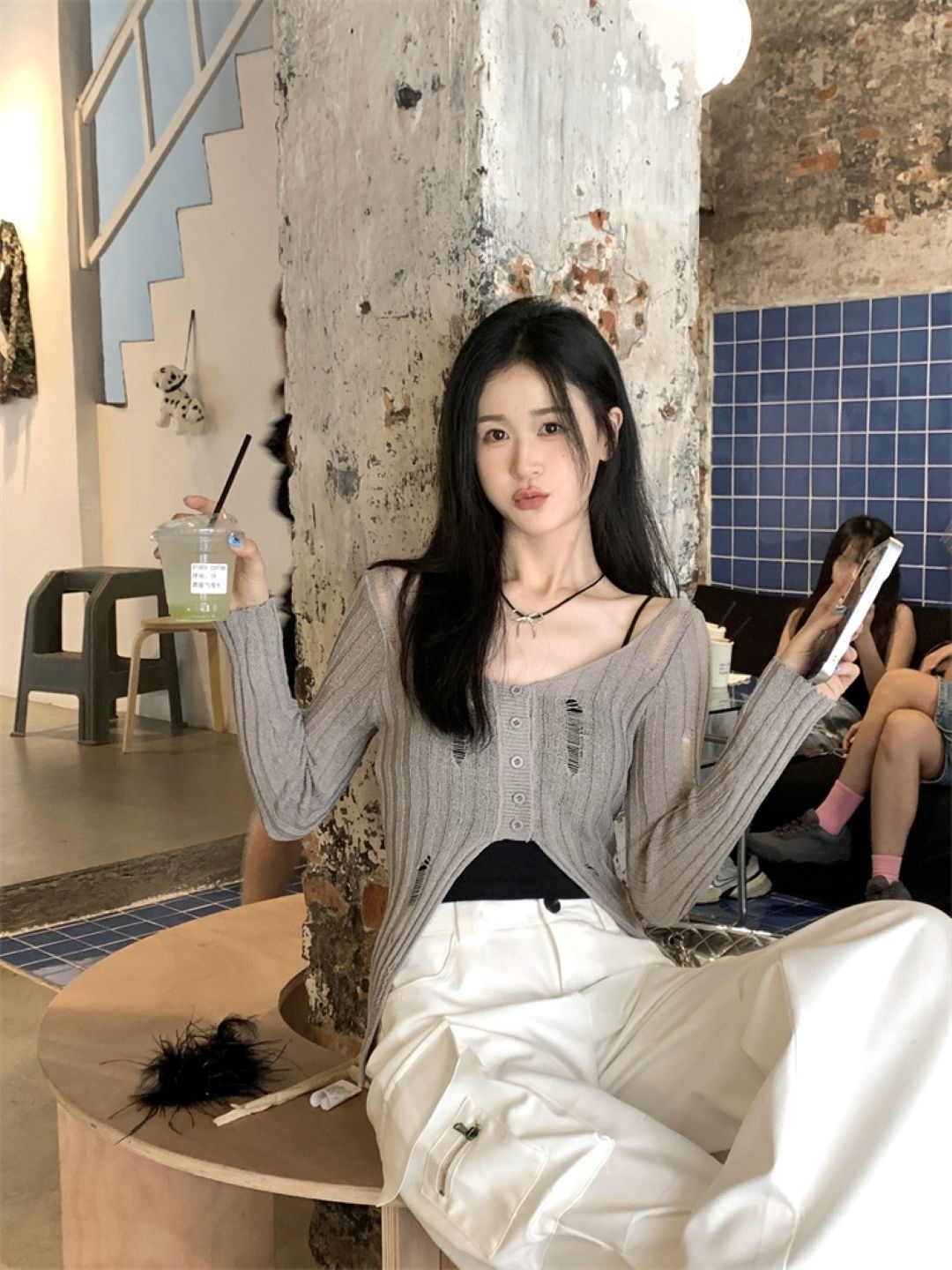 

KPOP Women Extended Sleeves Top, Grey