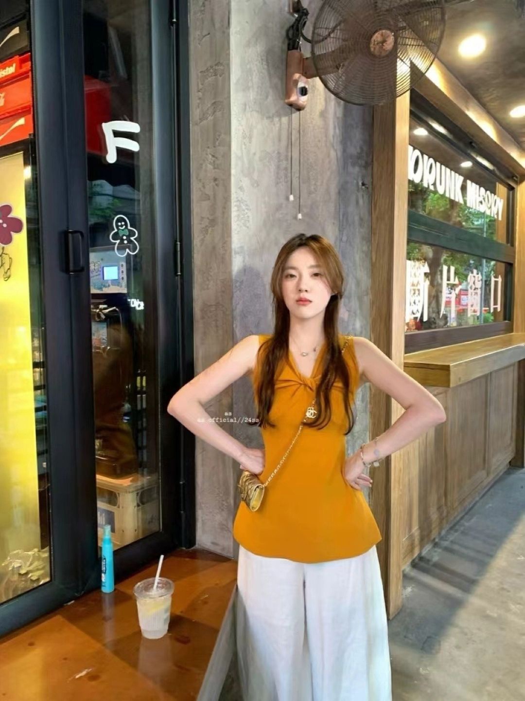 

KPOP Women V-Neck Twisted Sleeveless Top, Yellow