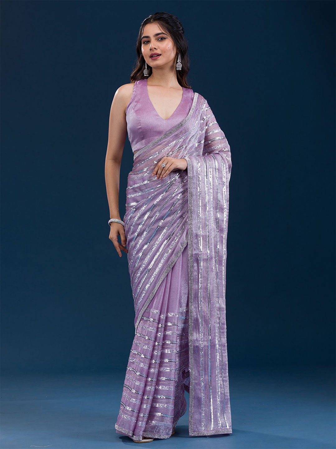

Koskii Ethnic Motifs Embroidered Poly Crepe Saree, Purple
