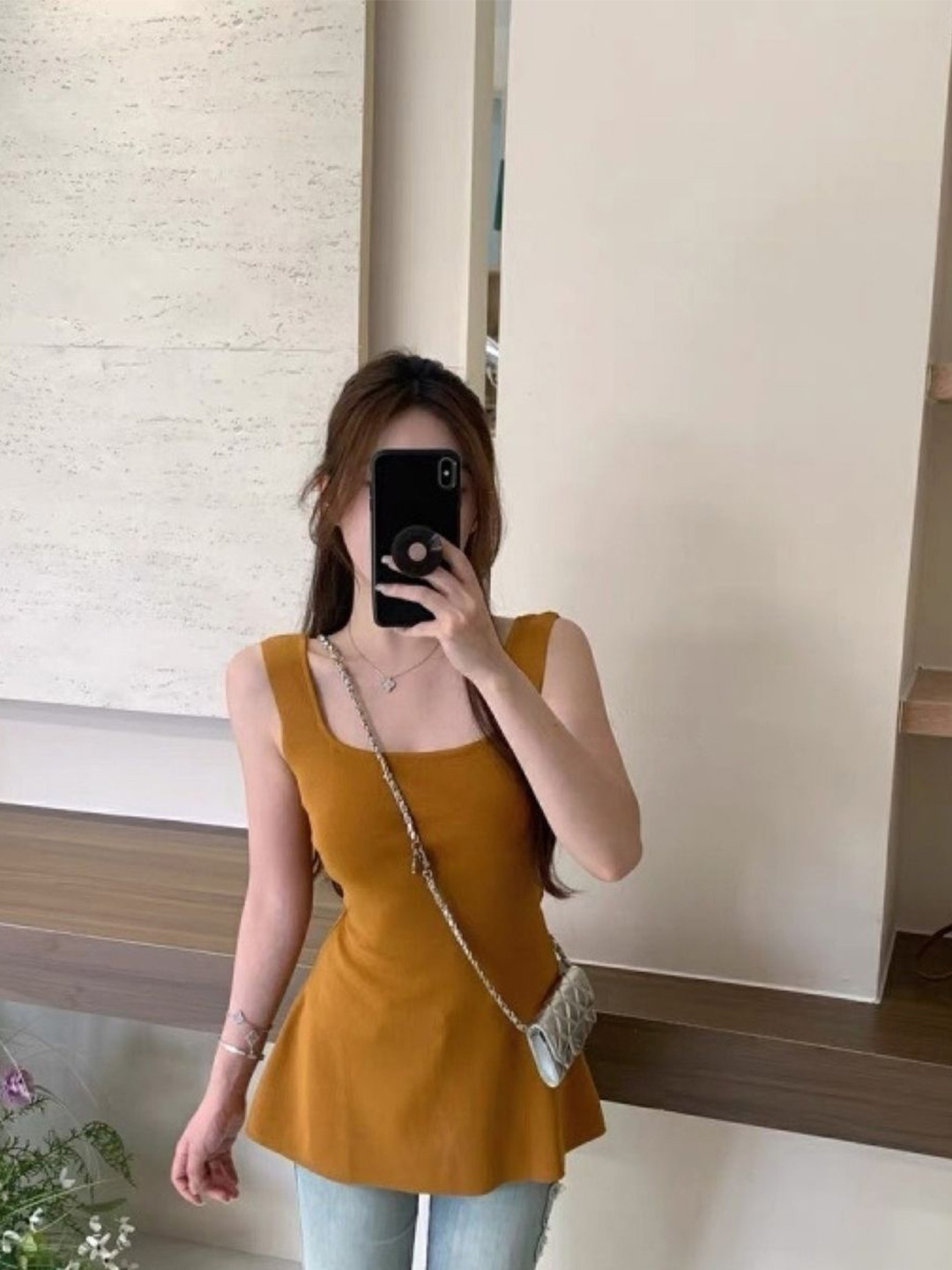 

KPOP Women Scoop Neck Sleeveless Top, Brown