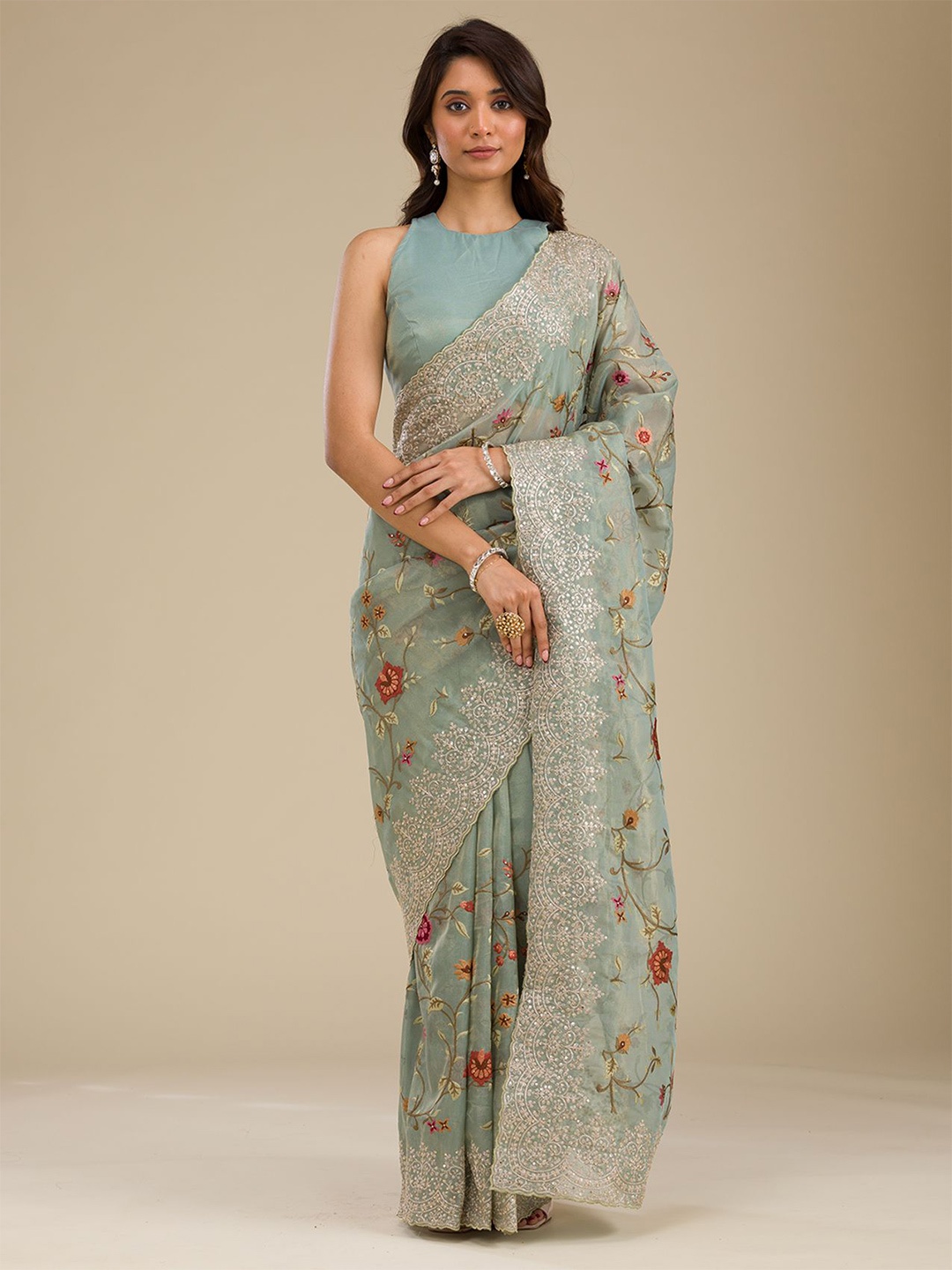 

Koskii Floral Embroidered Tissue Saree, Blue