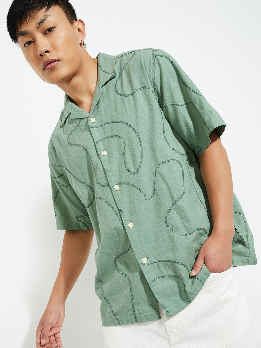

Max URB_N Men Relaxed Fit Embroidered Resort Shirt, Green
