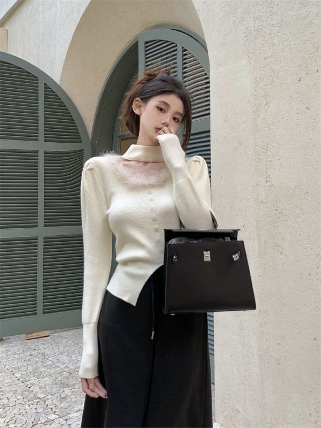 

KPOP Women Extended Sleeves Top, Cream