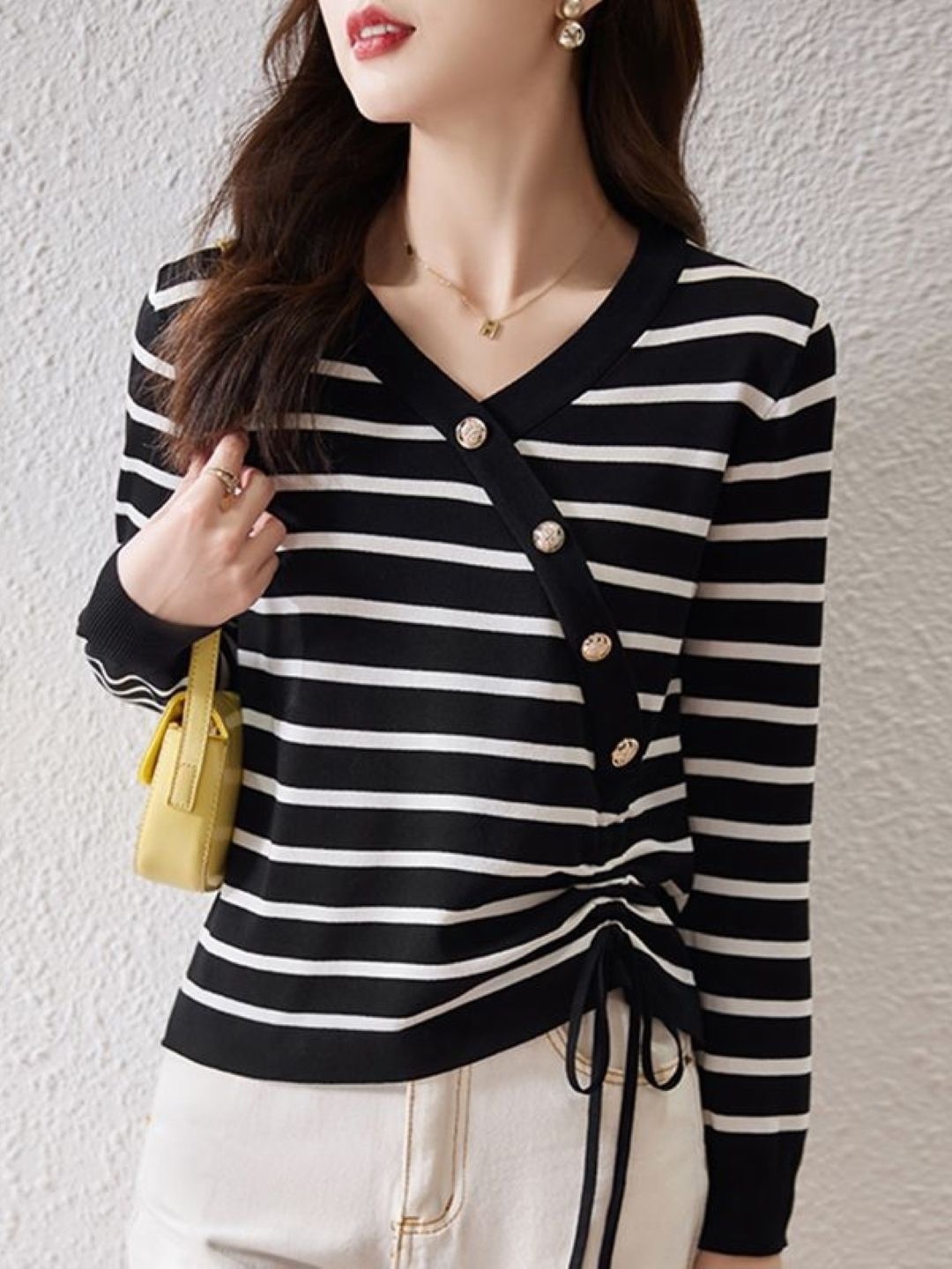 

KPOP Women Striped V-Neck Pure Cotton Top, Black