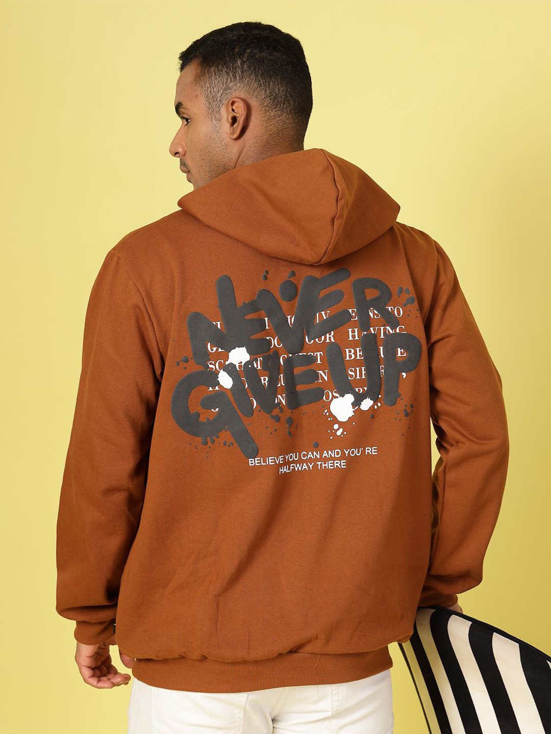 

Rigo Men Typography Printed Hooded Pullover Sweatshirt, Brown