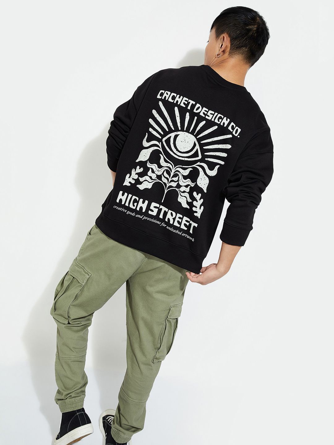 

Max Urb_N Men Back Printed Oversized Sweatshirt, Black