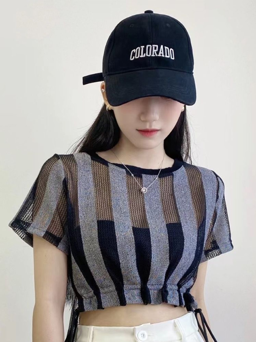 

KPOP Women Vertical Striped Boat Neck Short Sleeves Crop Top, Black