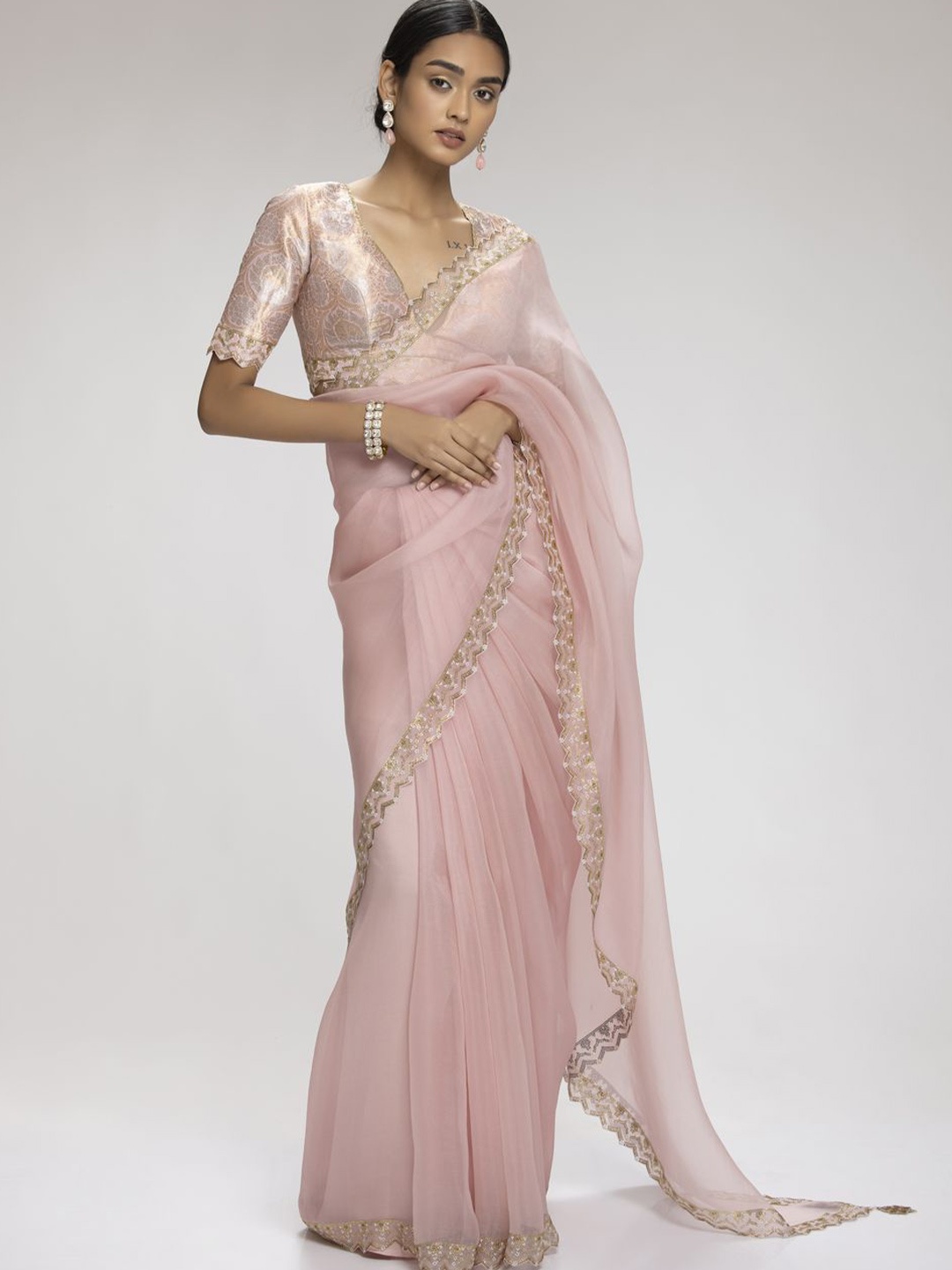 

Chhaya Mehrotra Sequinned Banarasi Saree, Pink