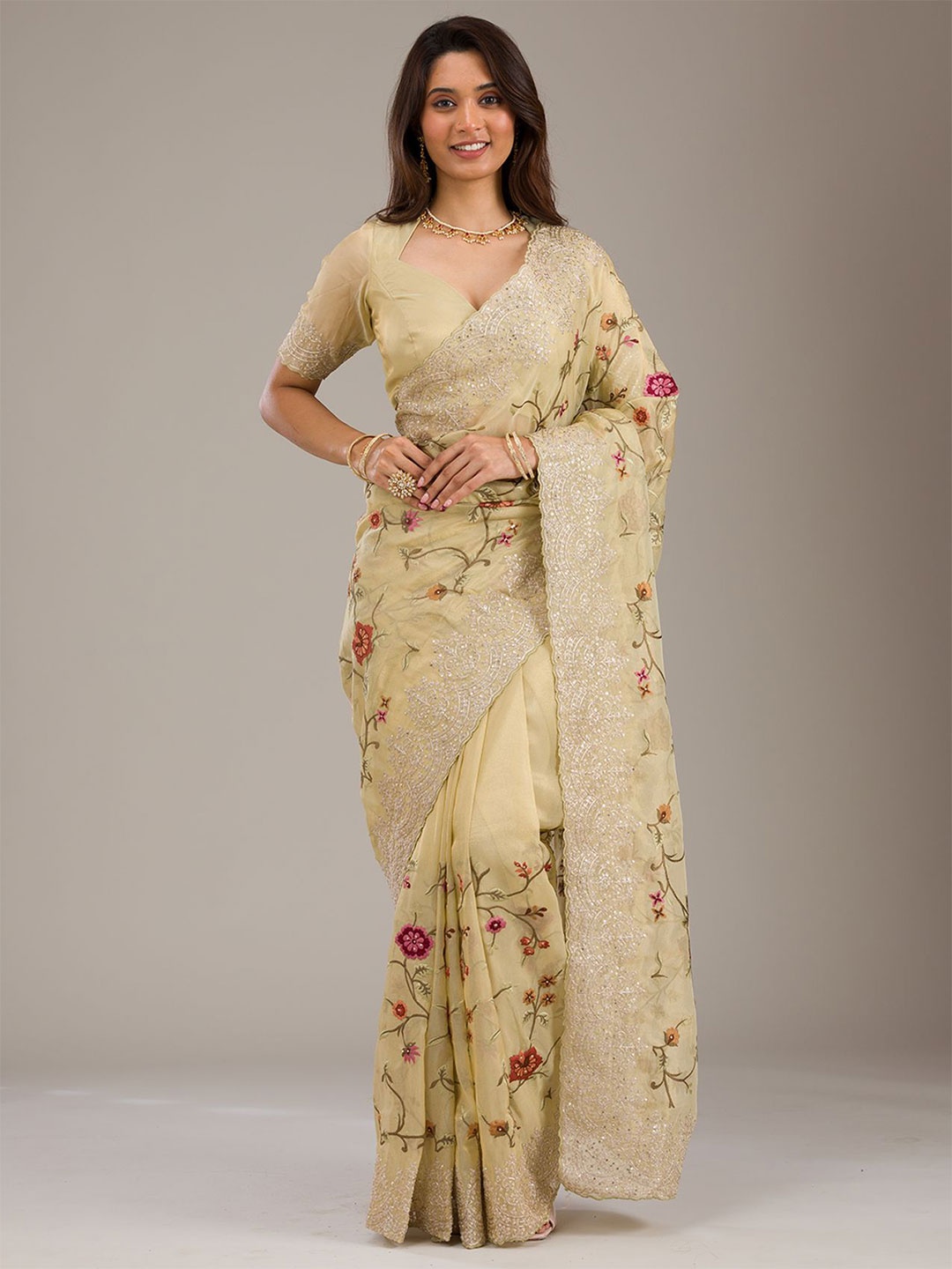 

Koskii Floral Embroidered Tissue Saree, Yellow
