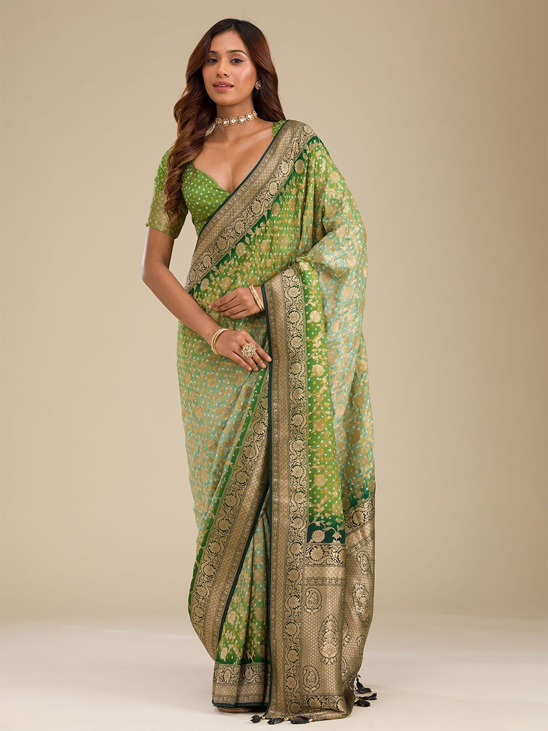 

Koskii Woven Design Zari Pure Georgette Saree, Green