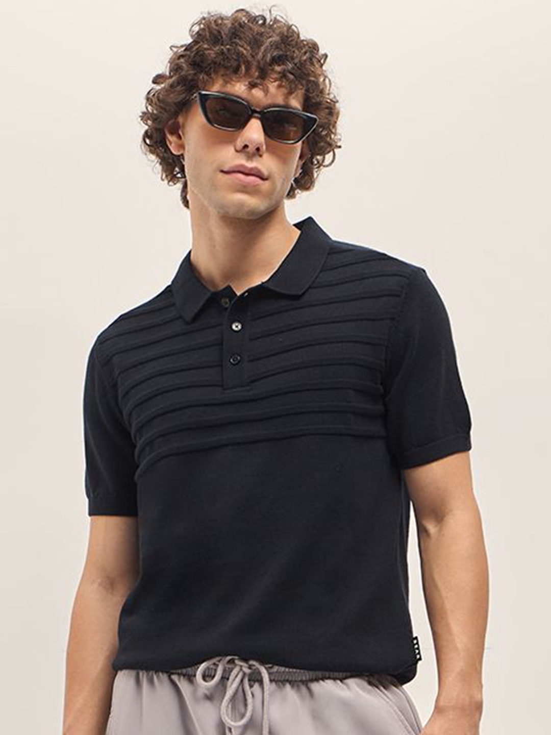 

THE BEAR HOUSE Men Polo Collar T-shirt, Black