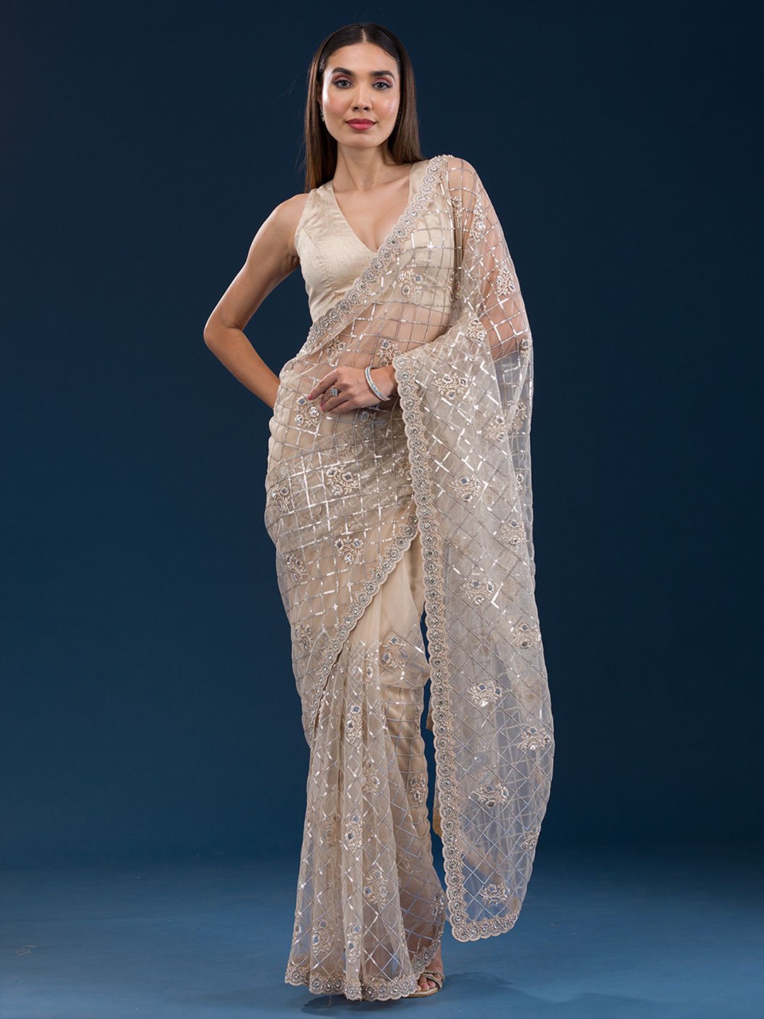 

Koskii Women Floral Beads and Stones Net Saree, Beige