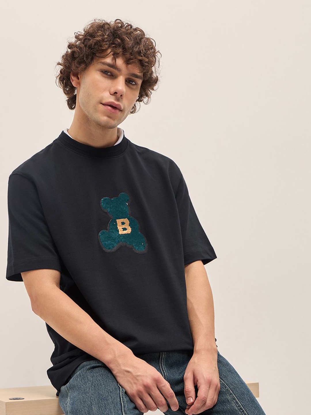 

THE BEAR HOUSE Cotton Sequin Work Oversize T-Shirt, Black