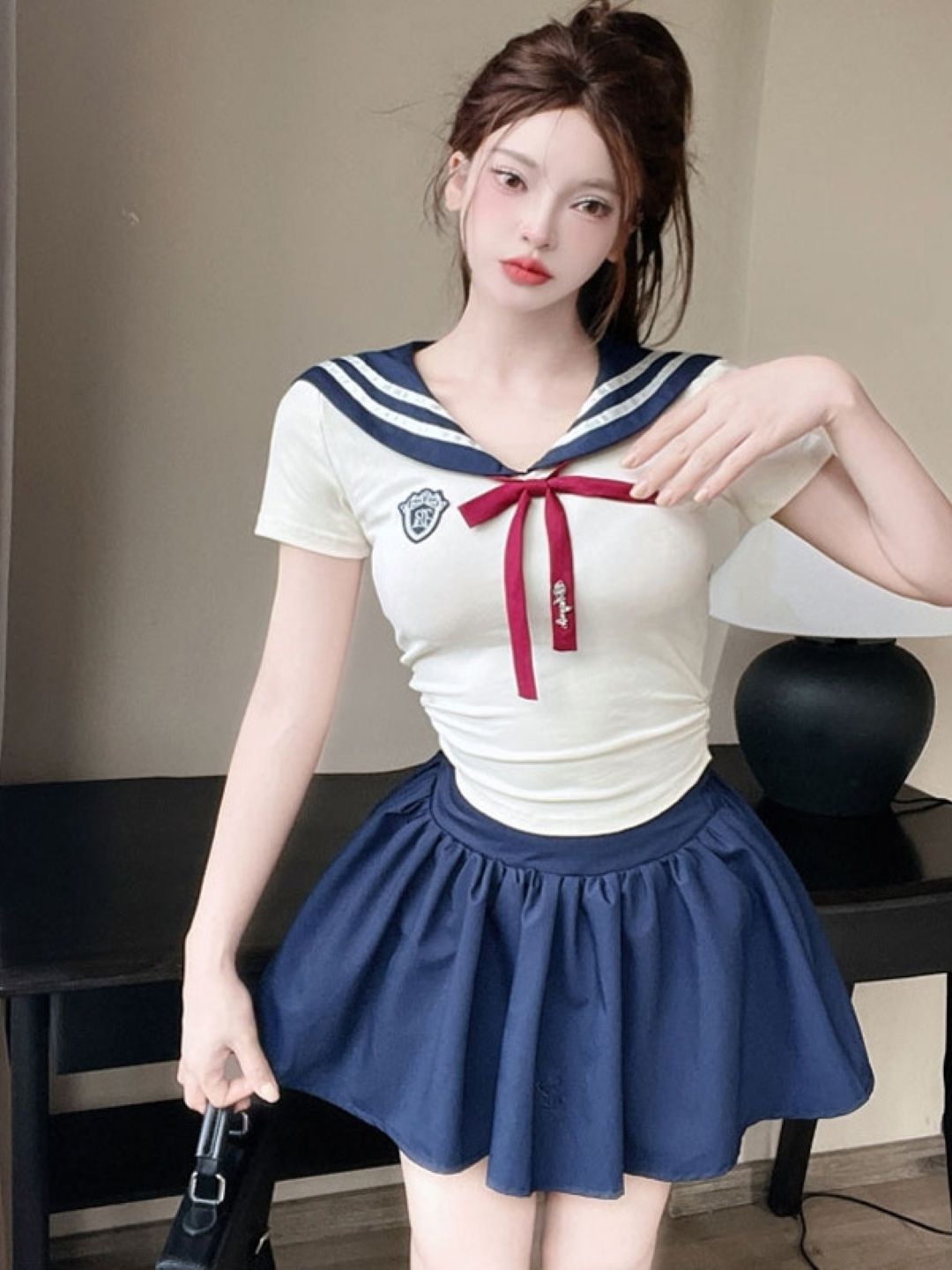 

KPOP V-Neck Short Sleeves Top, Cream