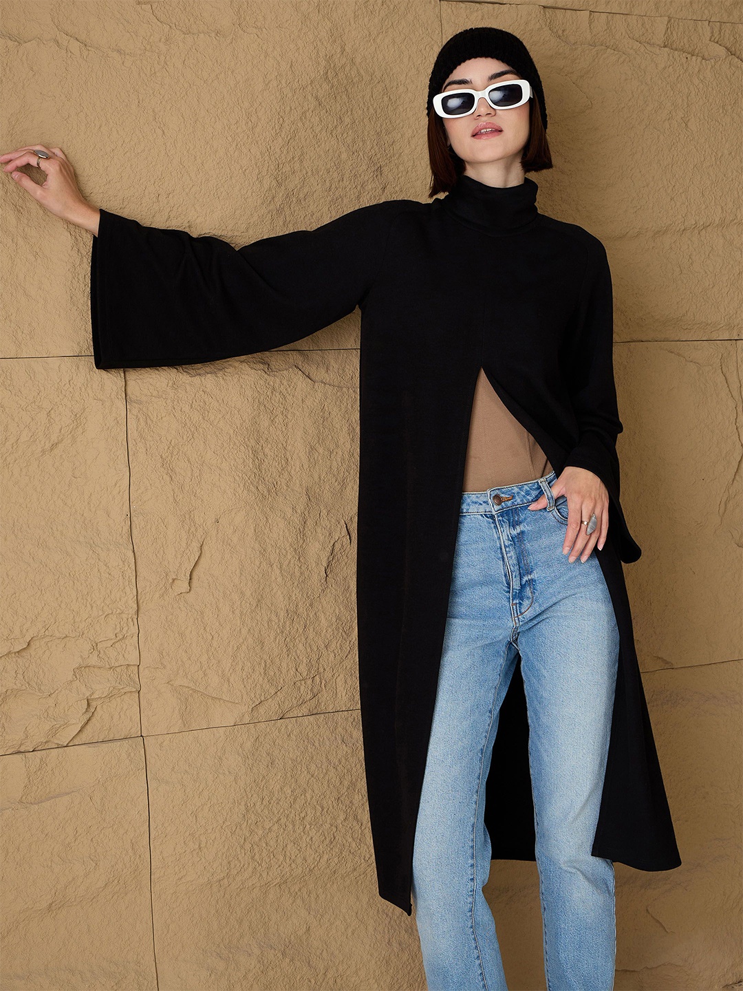 

SASSAFRAS Women Cotton Longline Long Sleeves Pullover, Black