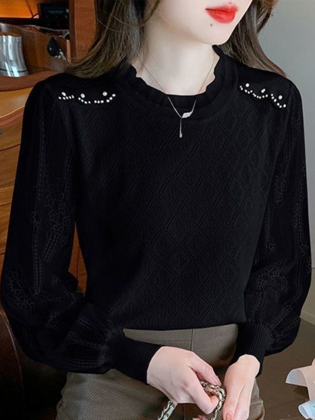 

KPOP Women Long Sleeves Top, Black