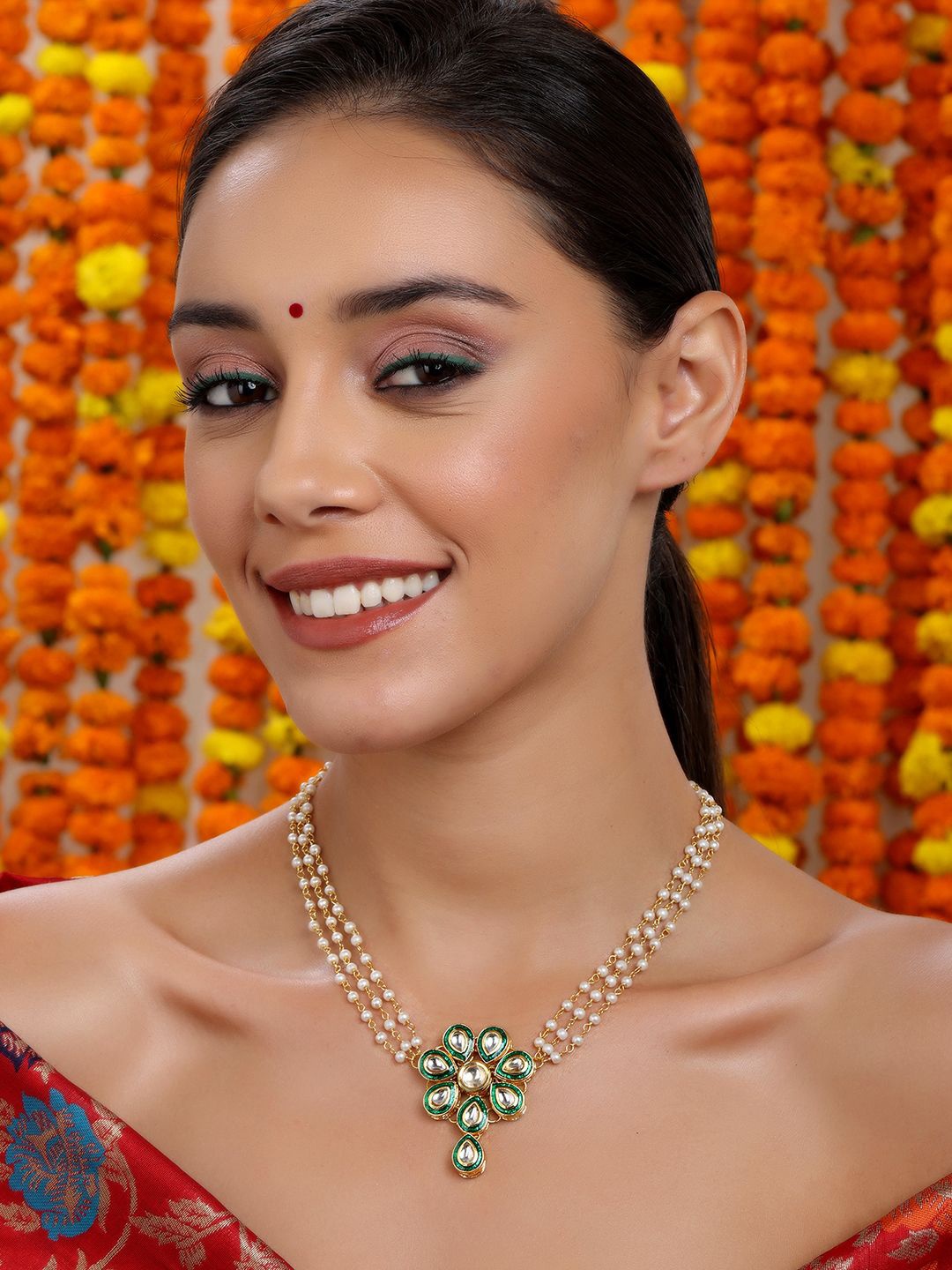 

Ruby Raang Gold-Plated Kundan Studded & Pearls Beaded Necklace