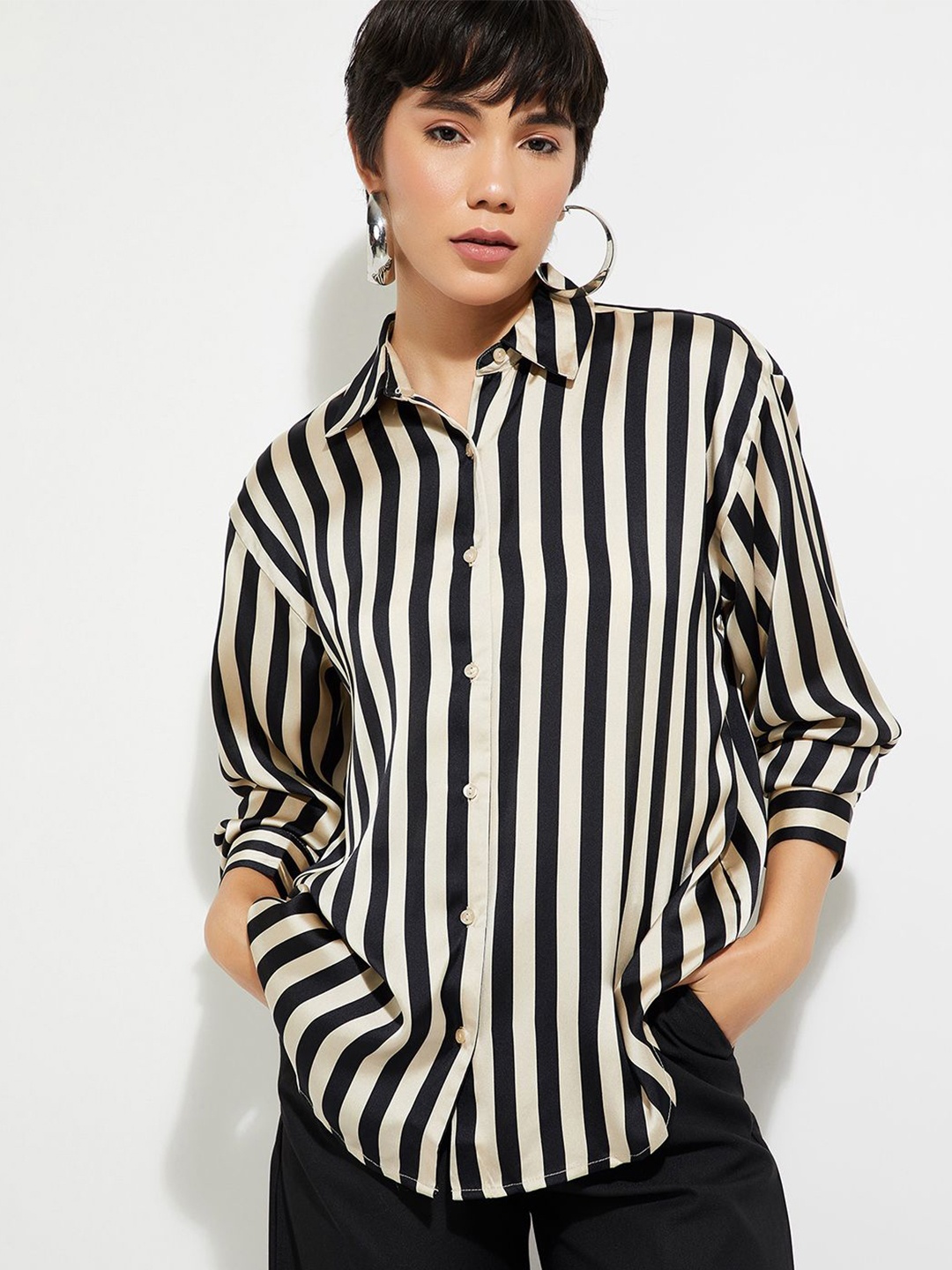 

max URB_N Women Oversized Striped Satin Shirt, Black